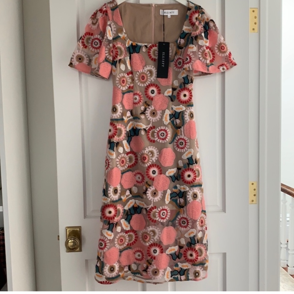 Elliatt floral dress